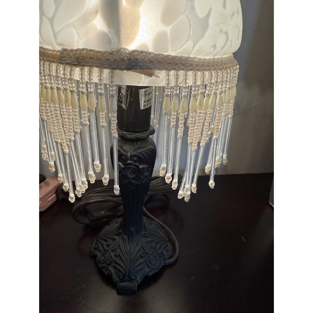 Vintage BEADED BEADS PEARLS LAMPSHADE LAMP ROSES LEAVES APPROX 13 1/2